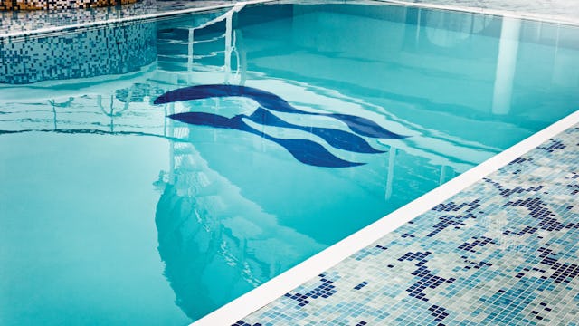 Pool onboard Majestic Princess