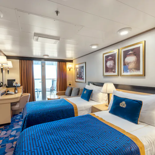 A club balcony cabin on Queen Elizabeth